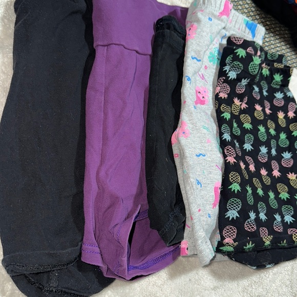 Girls lot of shorts size large - Picture 2 of 2